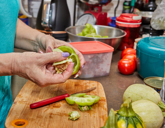 How to Plan and Prepare Meals in Advance to Stay on Track